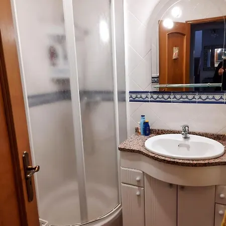 Casa A&a, A Lovely Townhouse Near Algarve Beaches. * Pêra