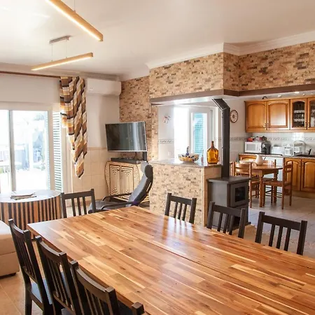 Ferienhaus Casa A&a, A Lovely Townhouse Near Algarve Beaches. *