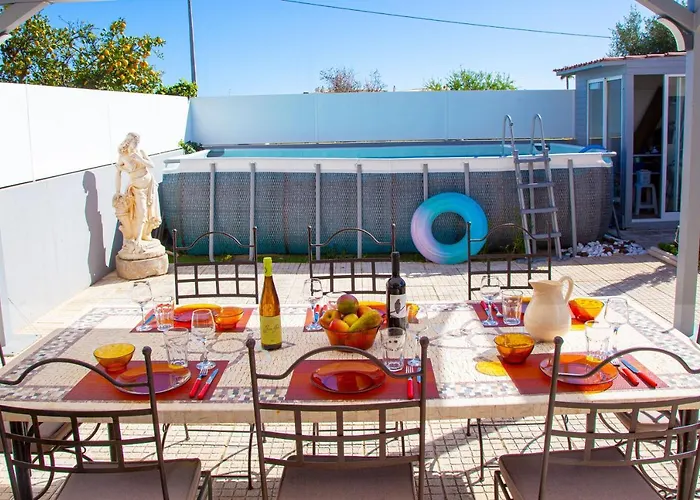 Casa A&a, A Lovely Townhouse Near Algarve Beaches.