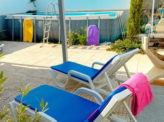 Casa A&a, A Lovely Townhouse Near Algarve Beaches. Prázdninový dům