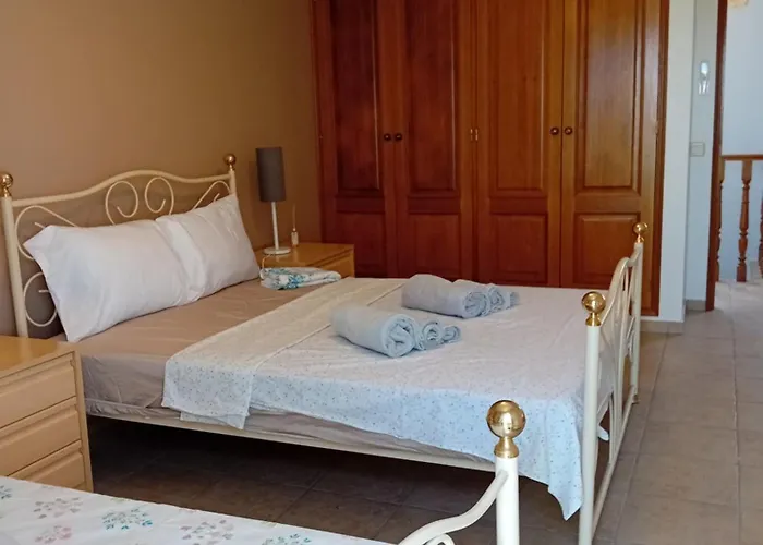 Prázdninový dům Casa A&a, A Lovely Townhouse Near Algarve Beaches.