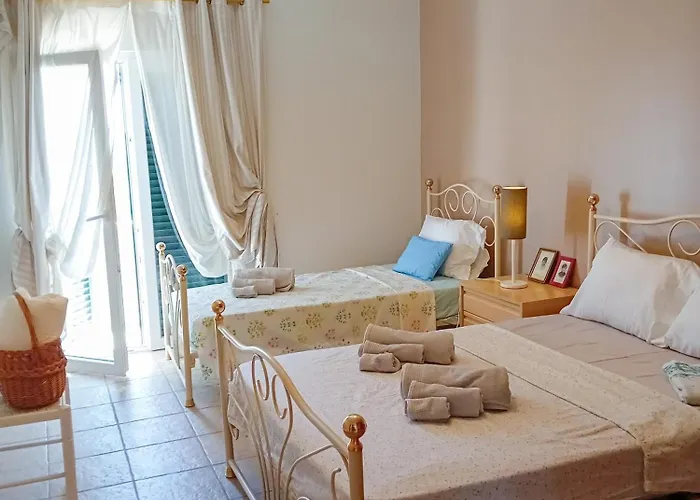 Casa A&a, A Lovely Townhouse Near Algarve Beaches. *