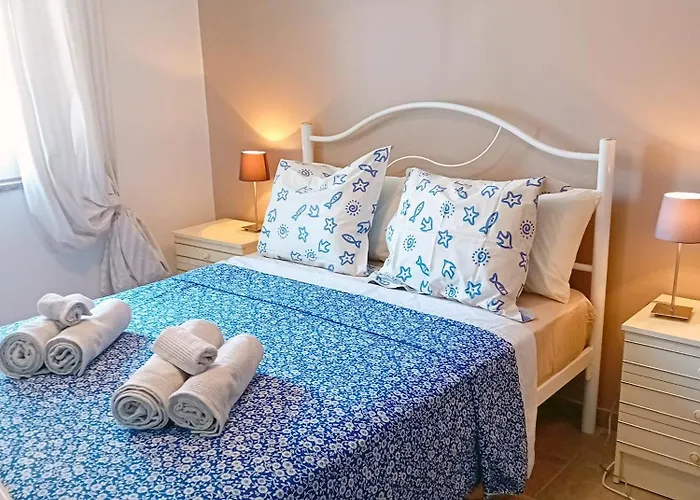 Casa A&a, A Lovely Townhouse Near Algarve Beaches. *